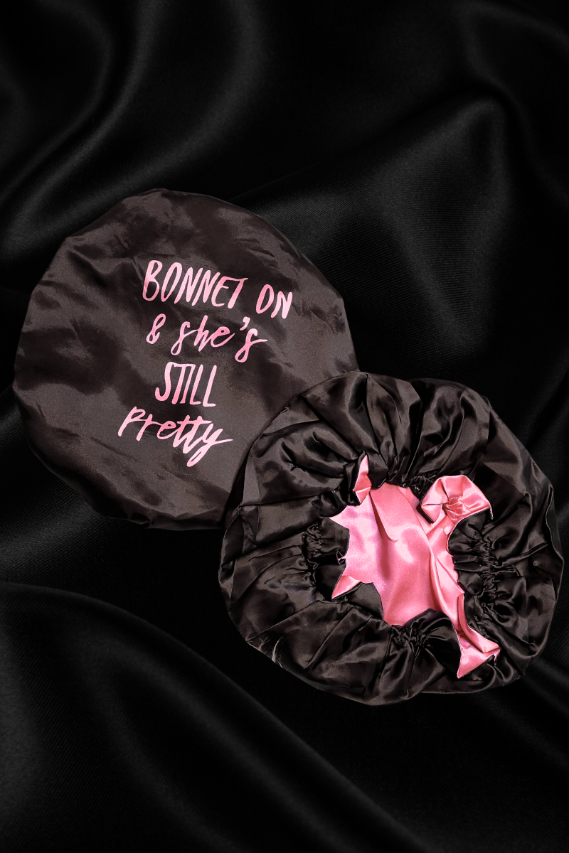SIGNATURE SATIN BONNET – Glam Quote Edition